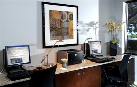 фото отеля Doubletree Guest Suites Tampa