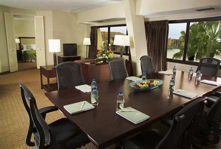 фото отеля Doubletree Guest Suites Tampa