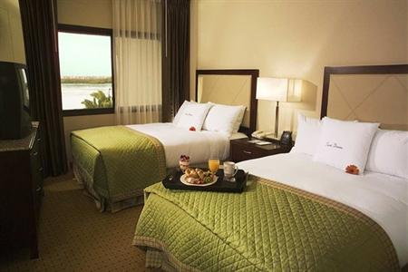 фото отеля Doubletree Guest Suites Tampa
