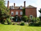 фото отеля Orleton Court Farm Bed and Breakfast Worcester