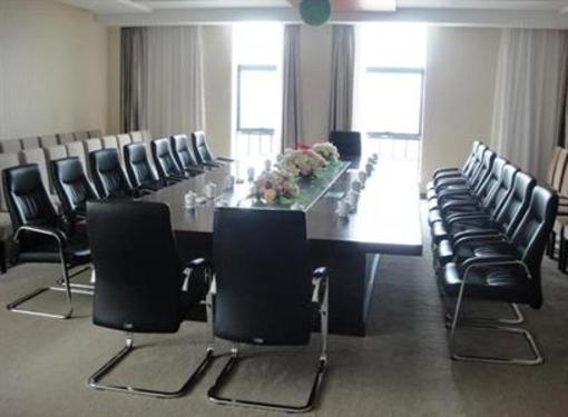 фото отеля Ruiqi International Hotel