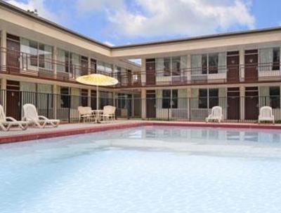 фото отеля Days Inn Bristol Parkway