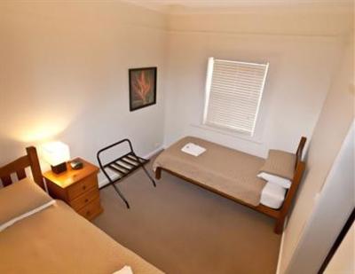 фото отеля Bay 10 Accommodation