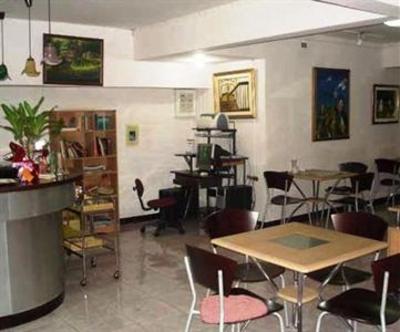 фото отеля Dong Hai Hostel