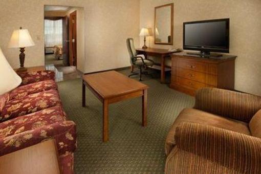 фото отеля Drury Inn & Suites Findlay