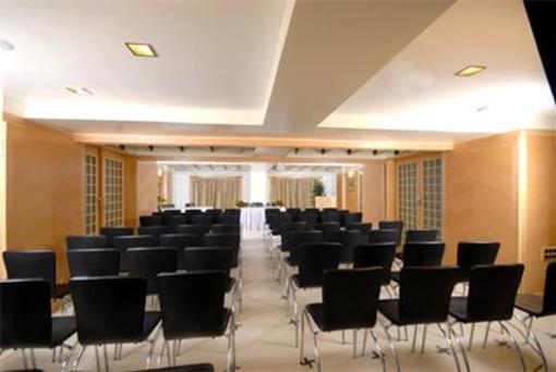 фото отеля Klastar Inn