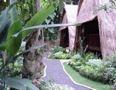 фото отеля Alam Nusa Bungalow Huts & Spa