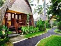 Alam Nusa Bungalow Huts & Spa