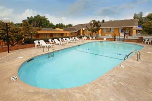 фото отеля Americas Best Value Inn Shelby