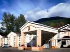 фото отеля Super 8 Revelstoke