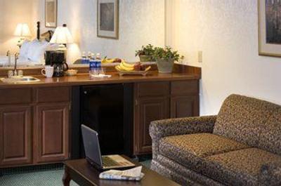 фото отеля BEST WESTERN Cedar Bluff Inn