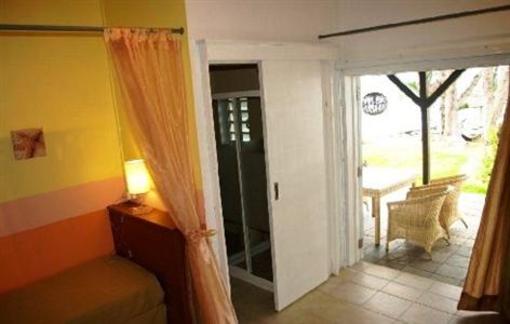 фото отеля Kuxville Beach Cottages Cap Malheureux