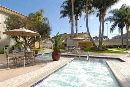 фото отеля Oakwood Apartments 1515 2nd Street Coronado