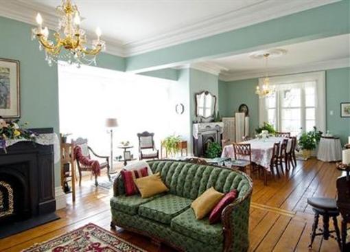 фото отеля Harbour's Edge Bed & Breakfast