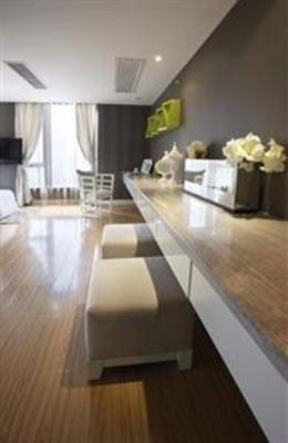 фото отеля Q-City Hotel