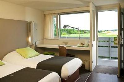 фото отеля Campanile Villennes-sur-Seine Orgeval Hotel
