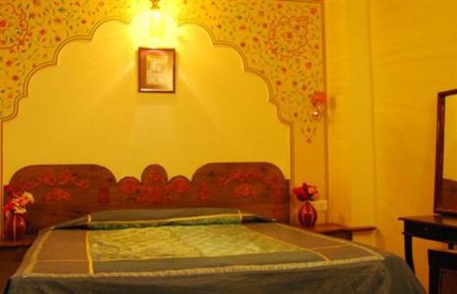 фото отеля Hotel Gulab Garh
