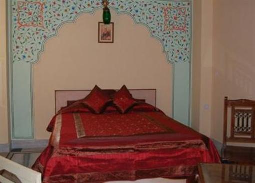 фото отеля Hotel Gulab Garh