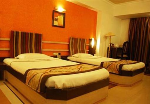 фото отеля Hotel Ranjit's Lakeview