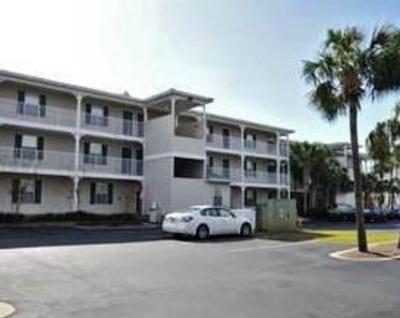 фото отеля ResortQuest Vacation Rentals Grand Caribbean Destin
