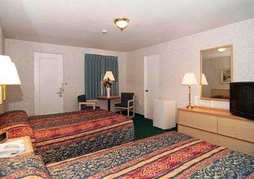 фото отеля Econo Lodge Mechanicsburg