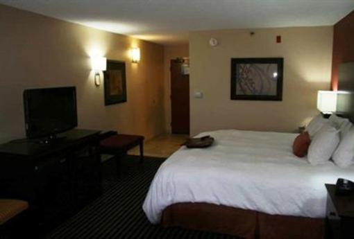 фото отеля Hampton Inn Tullahoma