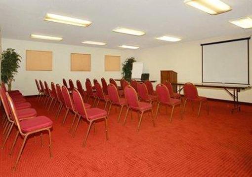фото отеля Quality Inn South Duncan