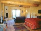 фото отеля Wild Coyote Winery - Bed & Breakfast