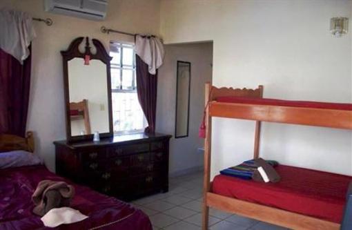 фото отеля Coningsby Inn Belize