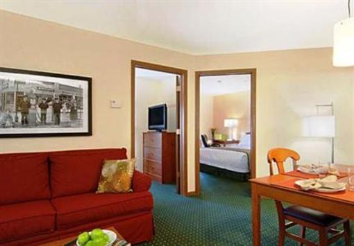 фото отеля TownePlace Suites Brookfield