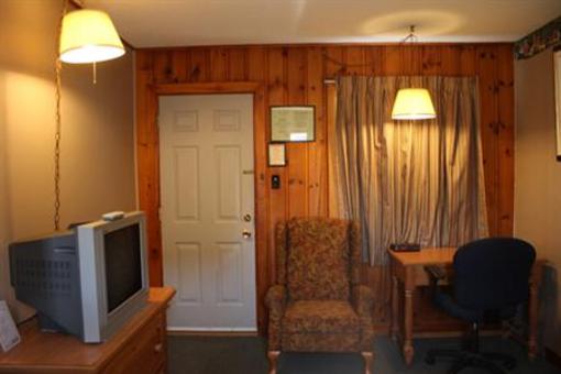 фото отеля Colonial Fireside Inn