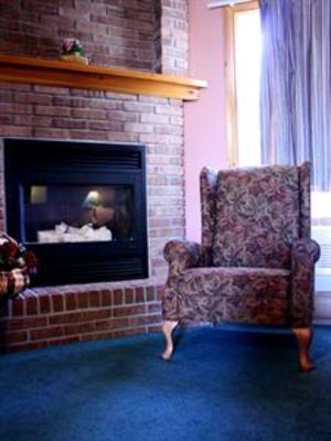 фото отеля Colonial Fireside Inn