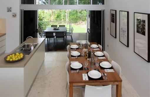фото отеля Bramston Beach House Cairns