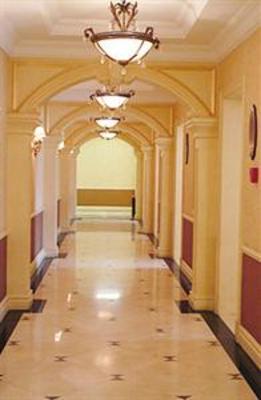 фото отеля Qinhuangdao Grand Hotel