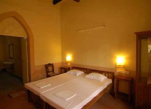 фото отеля Royal Phoenix Inn