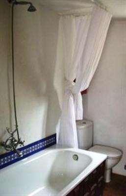 фото отеля Las Piedras Guesthouse Alcaucin