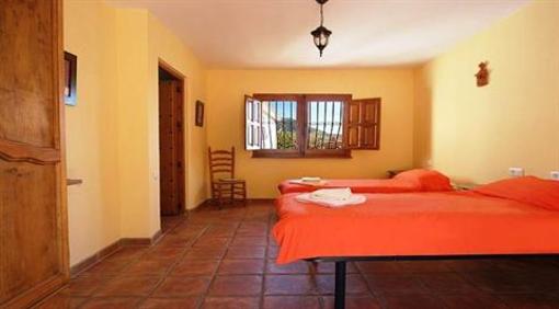 фото отеля Las Piedras Guesthouse Alcaucin
