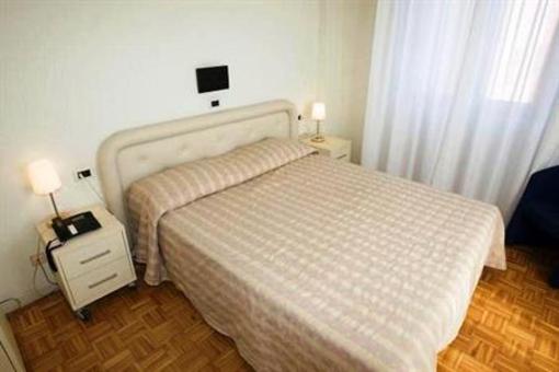 фото отеля Fidenza Hotel
