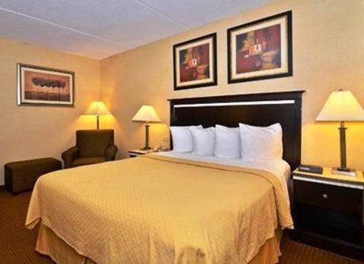 фото отеля Quality Inn Aurora (Illinois)