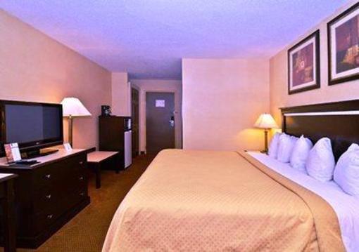 фото отеля Quality Inn Aurora (Illinois)