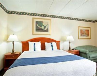 фото отеля Holiday Inn Rockford I-90 Exit 63