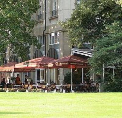 фото отеля Am Tiergarten Hotel & Cafe Leucht Karlsruhe