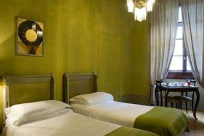 фото отеля N4U Guest House