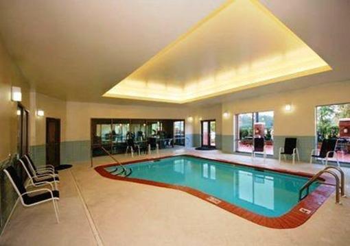 фото отеля Comfort Suites Magnolia Greens