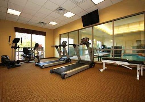 фото отеля Comfort Suites Magnolia Greens