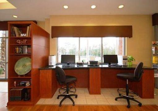 фото отеля Comfort Suites Magnolia Greens
