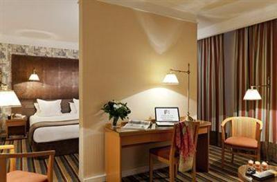 фото отеля Hotel du Lac Enghien-les-Bains