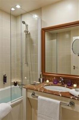 фото отеля Hotel du Lac Enghien-les-Bains