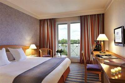 фото отеля Hotel du Lac Enghien-les-Bains