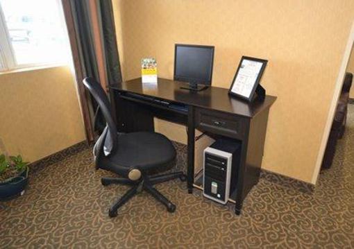 фото отеля Econo Lodge Inn & Suites Natchitoches